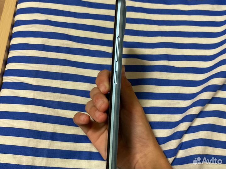 Телефон realme c21y