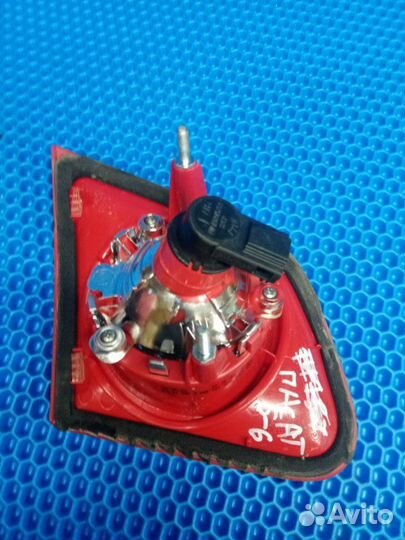 Фонарь внутренний задний правый Volkswagen Passat