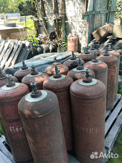 Кислородный и пропан баллоны