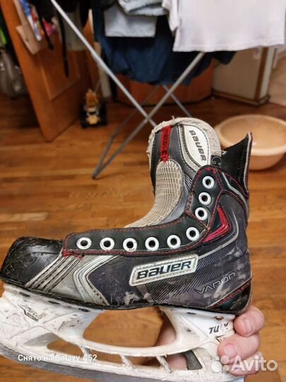 Хоккейные коньки bauer vapor