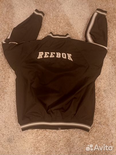 Бомбер reebok