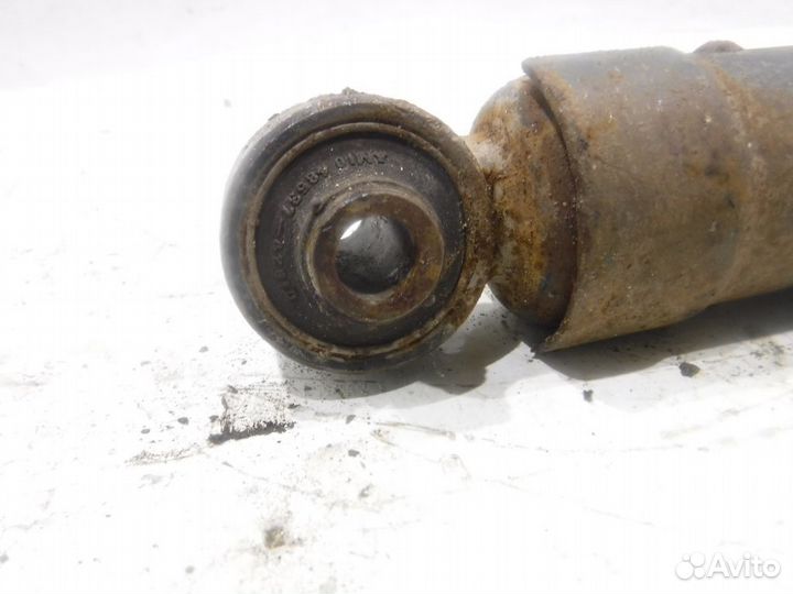 Амортизатор задний 4853142130