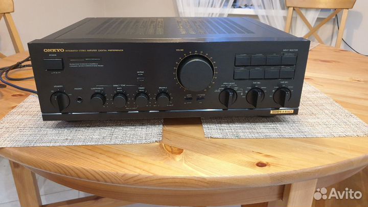 Усилитель onkyo (integra) A815EX