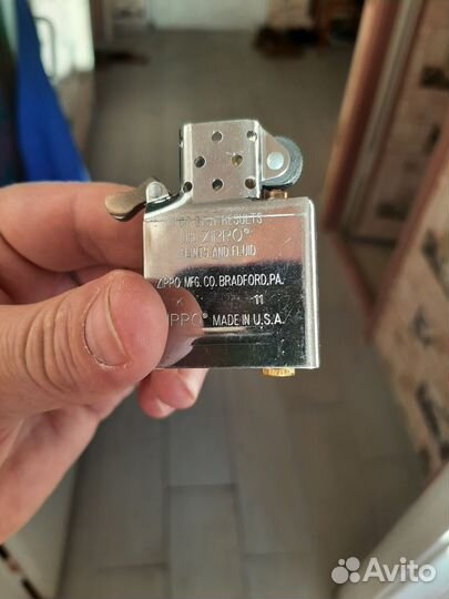 Зажигалка zippo новая оригинал белый волк