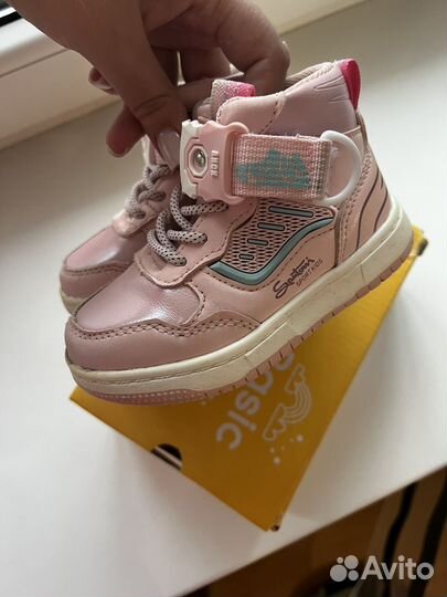 Ботинки на девочку