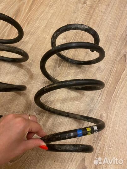 Передние стойки