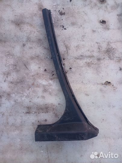 Водосток крышки багажника правый Audi A8 D3