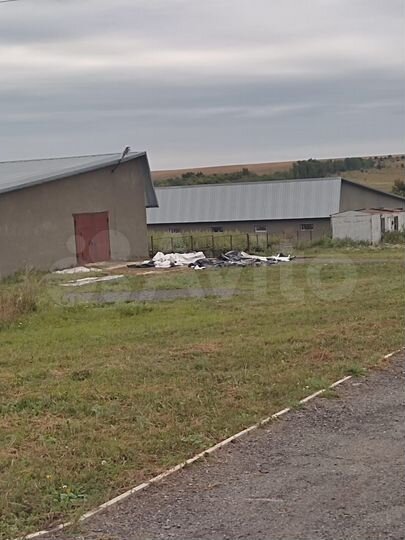 Дом 1300 м² на участке 3,9 га