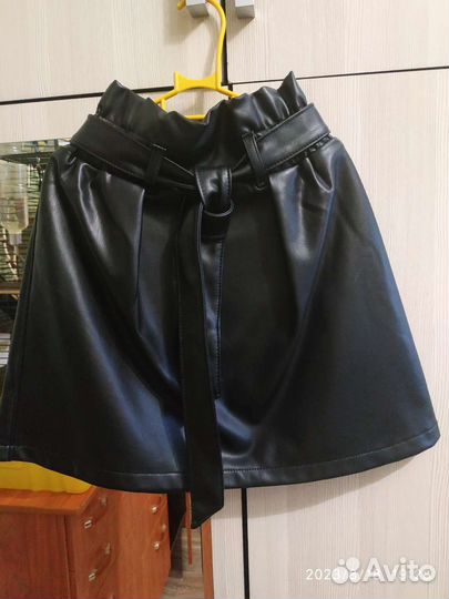 Рубашки для школы р.140-146, юбка для девочки