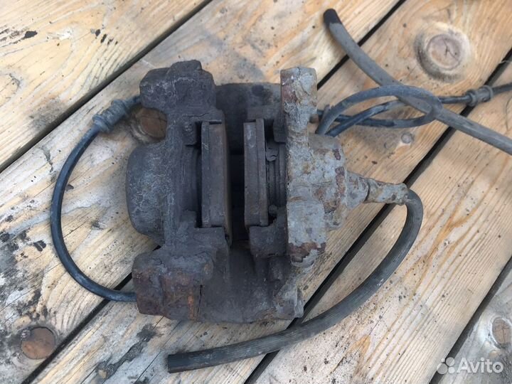 Суппорт тормозной задний мерседес w140 s320