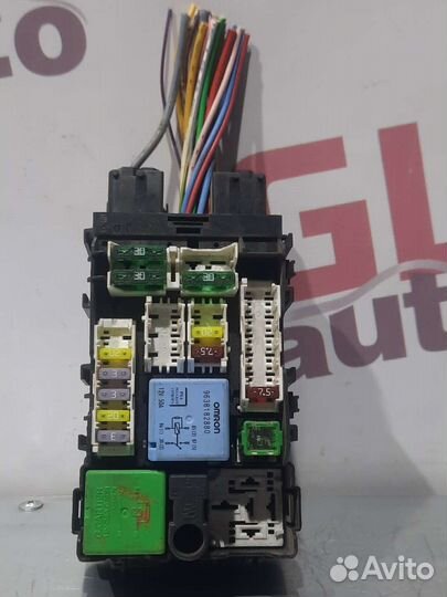 Блок предохранителей Citroen c4 b7, Peugeot 308