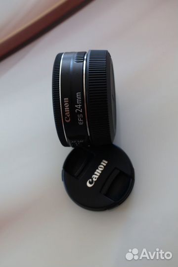 Объектив Canon EF-S 24mm f/2.8 STM