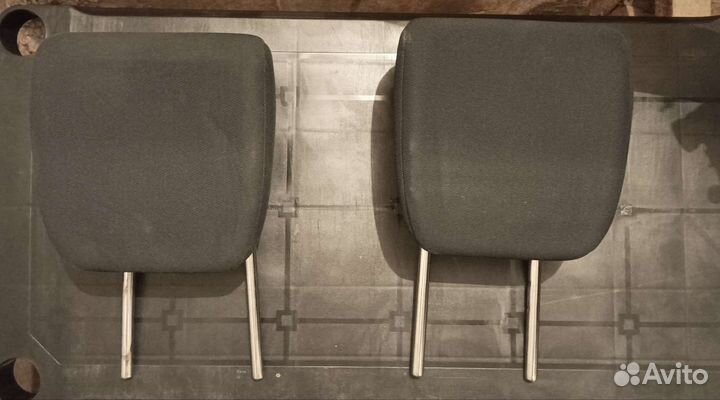 Подголовники задние