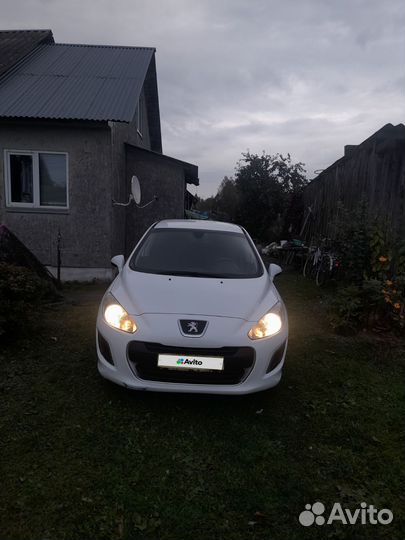 Peugeot 308 1.6 AT, 2011, 157 442 км