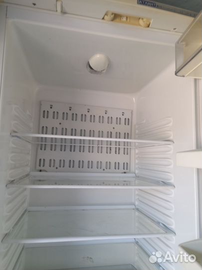 Холодильник двухкамерный бу