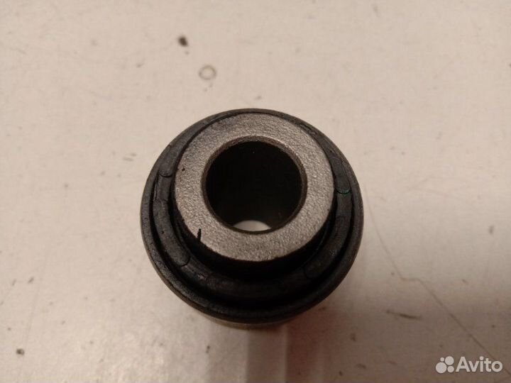Сайлентблок задней балки Volkswagen Passat B5