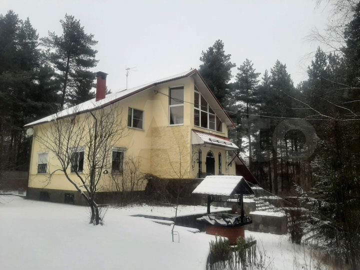 Коттедж 230 м² на участке 21 сот.