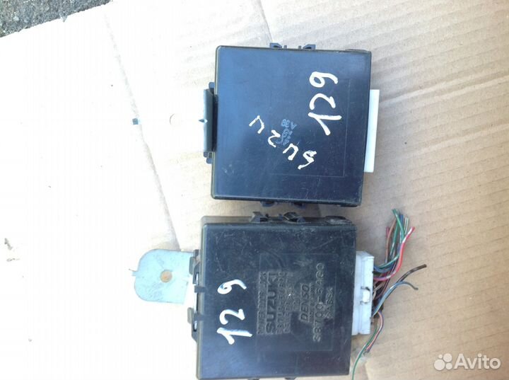 Suzuki Liana Блок управления центр замком