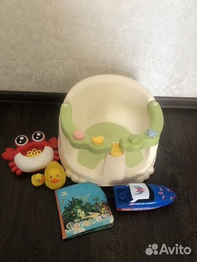 Стульчик для купания, игрушки для купания