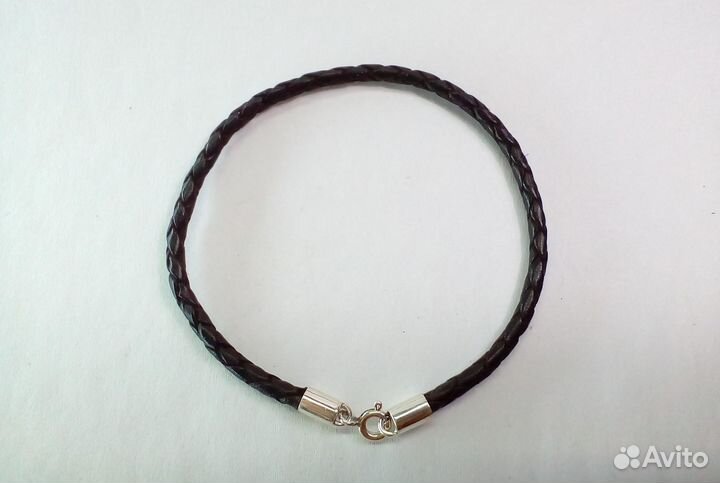 Кожаный браслет