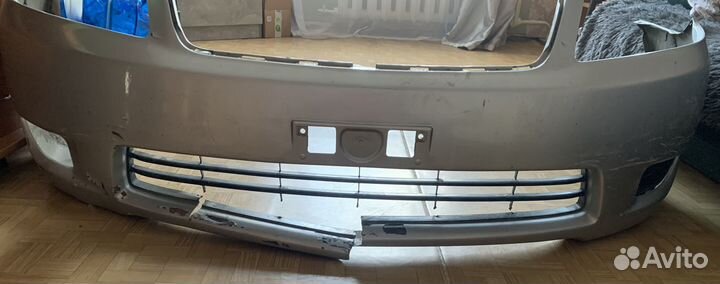 Передний бампер toyota corolla 121