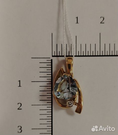 Подвеска с природным камнем Золото