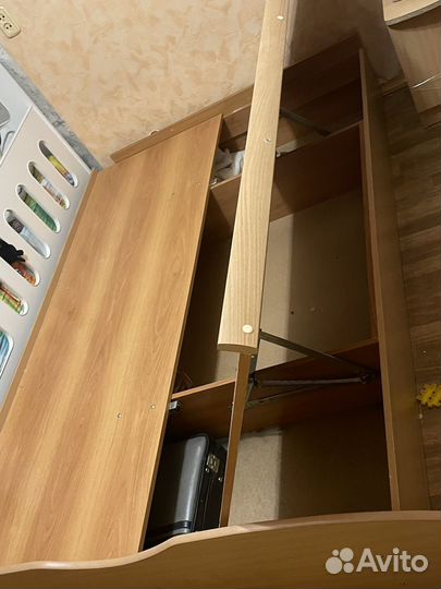 Кровать двухспальная 140 200 бу с матрасом