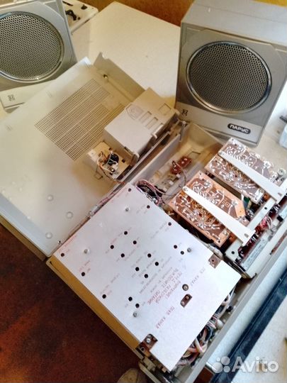 Кассетный магнитофон