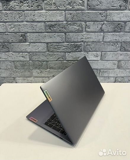 Lenovo ideapad slim 3 / Lenovo IdeaPad Slim 3 15IA