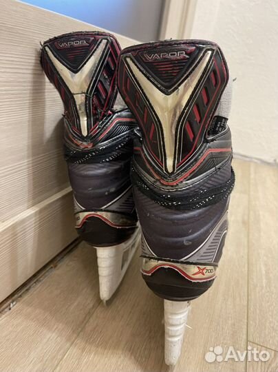 Хоккейные коньки bauer X700