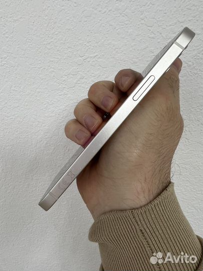 iPhone 12, 64 ГБ
