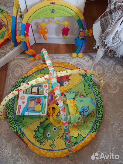 Развивающий коврик, прыгунки, игрушки