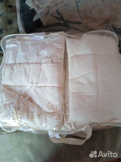 Бортики в детскую кроватку