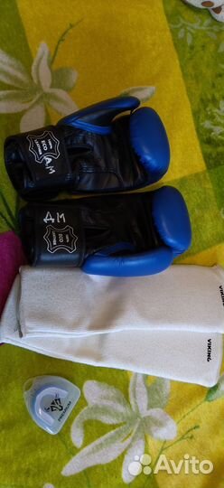 Боксерские перчатки