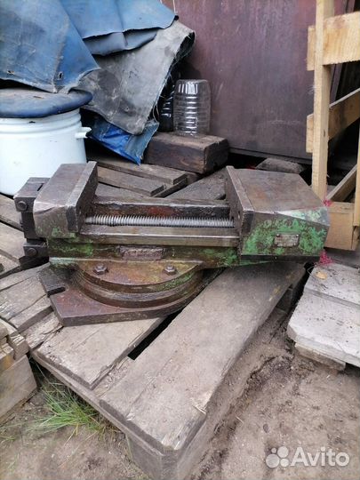 Тиски станочные большие