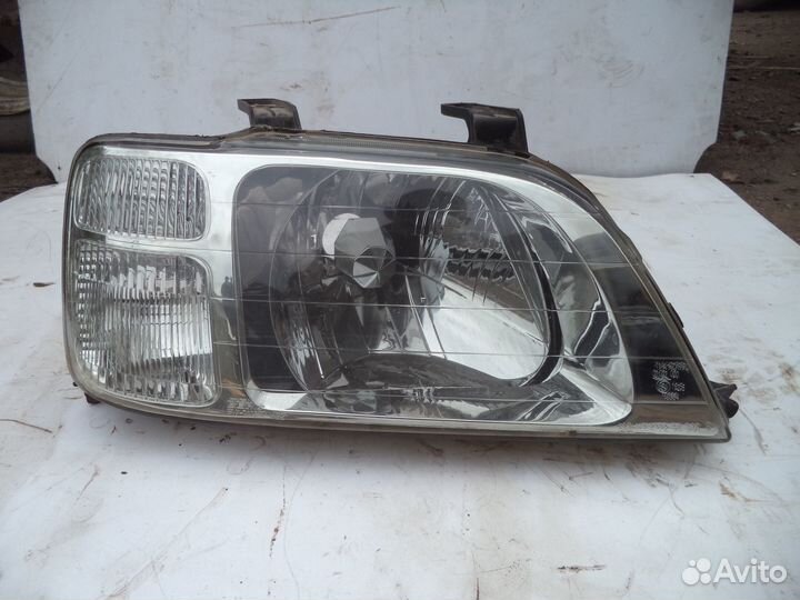 Фара правая Honda Cr-V