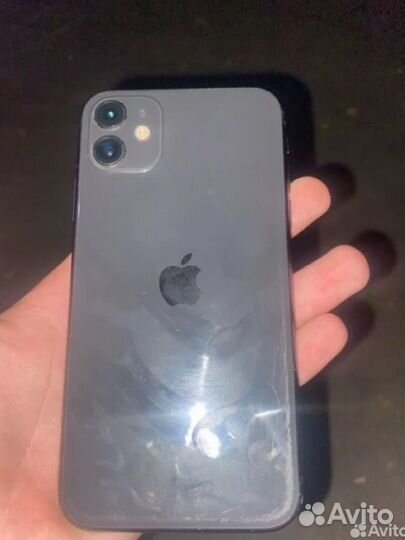 iPhone 11, 64 ГБ