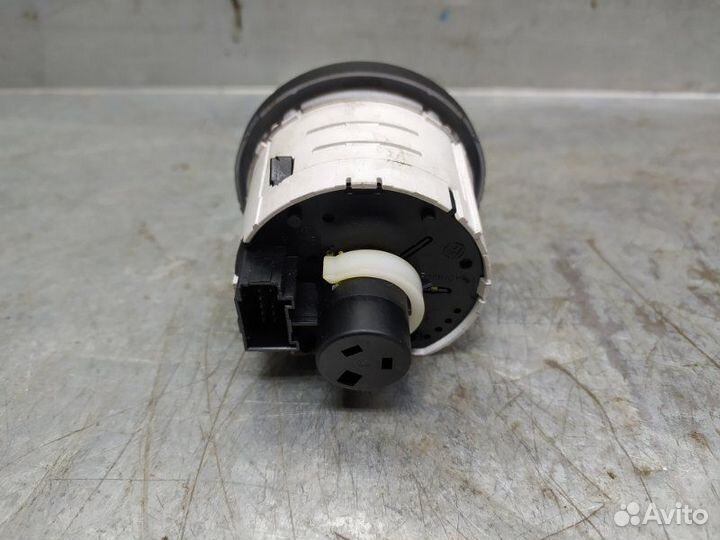 Переключатель света фар Skoda Octavia (A5 1Z)