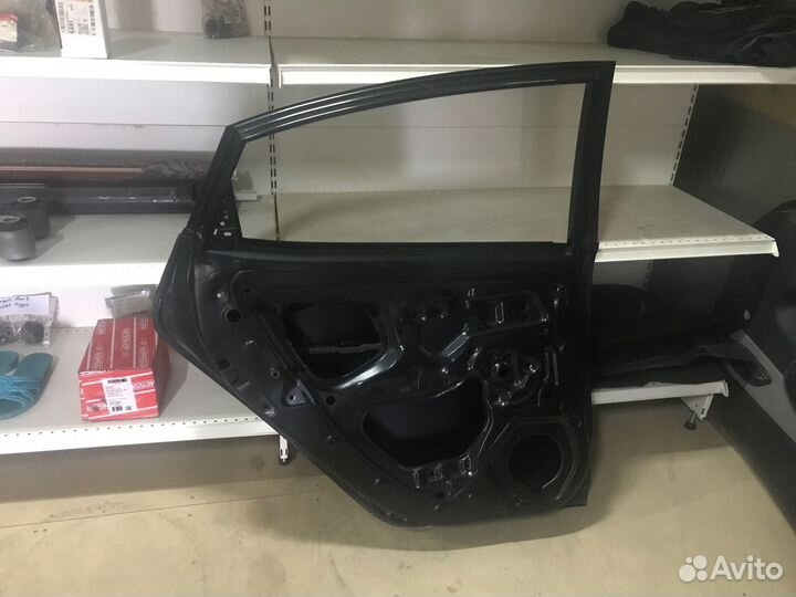 Дверь задняя левая KIA RIO с 2011-17