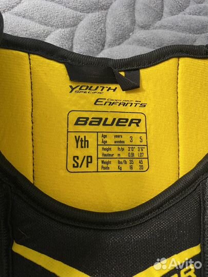 Нагрудник хоккейный bauer