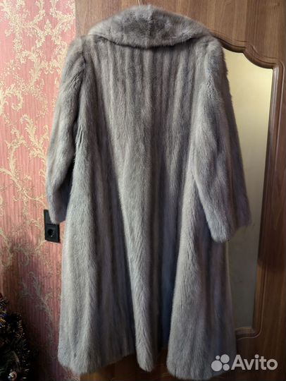 Шуба голубая норка