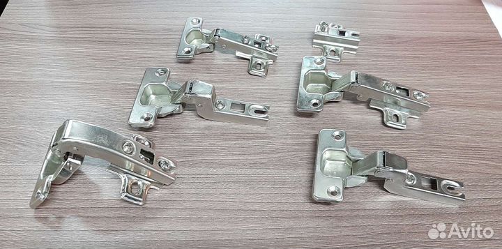 Петли для шкафов с доводчиками и без доводчиков