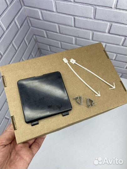 BMW E34 Заглушка заднего бампера