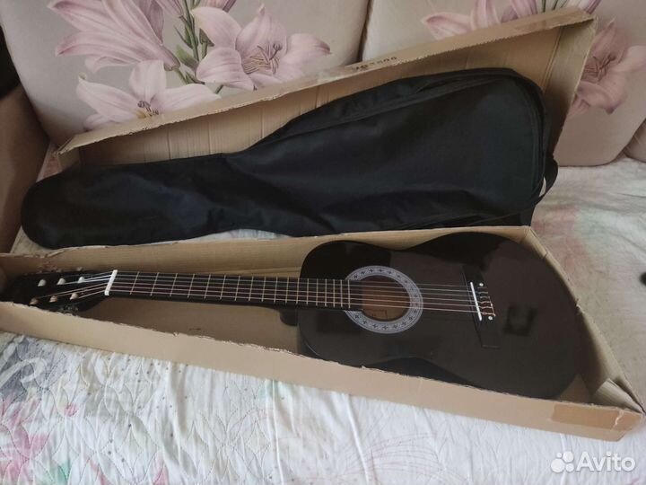 Классическая гитара 3/4