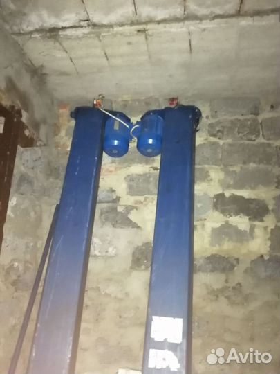 Подъемник автомобильный