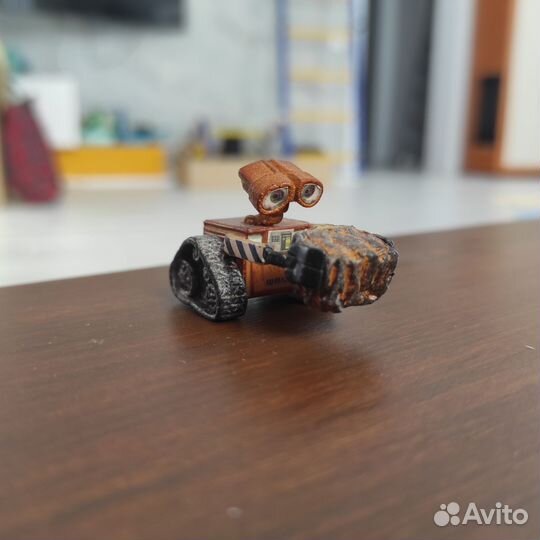 Робот wall-e, Ландрин