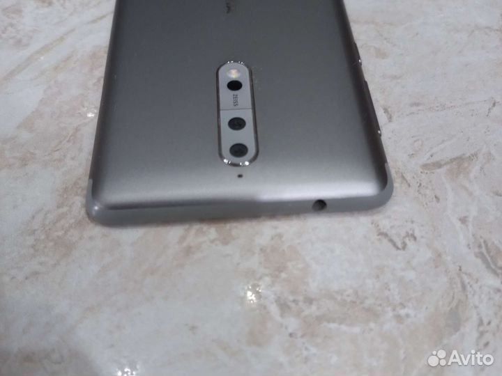 Nokia 8