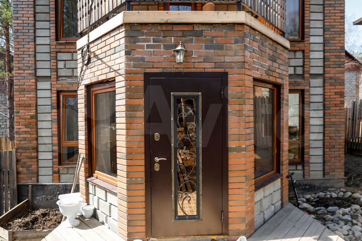 Дом 100 м² на участке 4 сот.