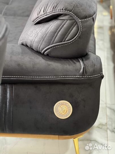 Диван и два кресла