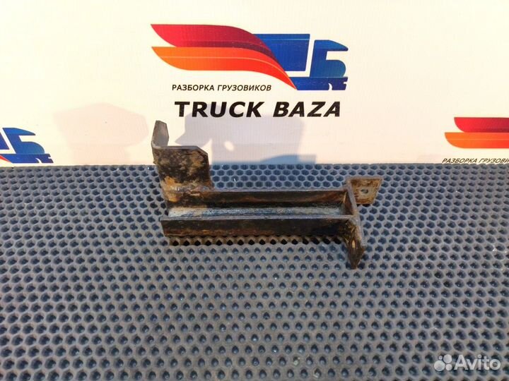 Кронштейн спойлера бокового правый Man L2000